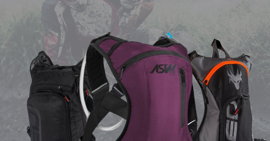 Imagem mostrando opções de mochila de hidratação para motocross disponíveis na loja online Rota 31.